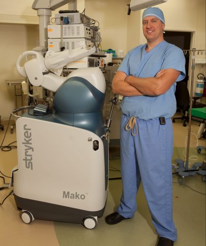 Stryker launches expensive Mako robot for knee replacement in  cost-conscious era - MedCity News