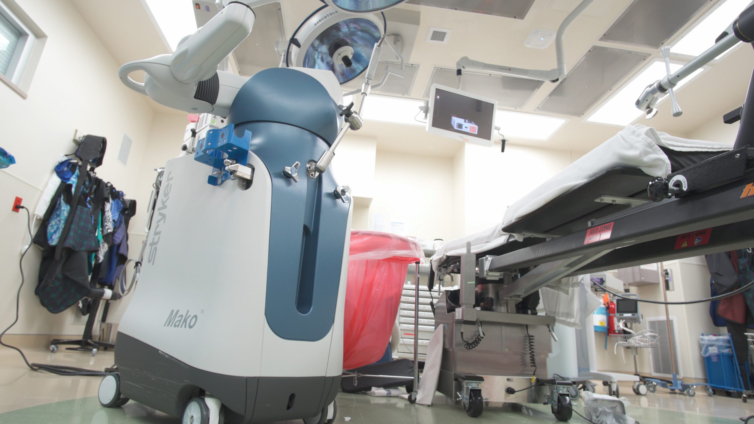 Mako Robotic Arm: Precision Surgery gets Aspen resident ready for summer  festivals - Valley View Hospital